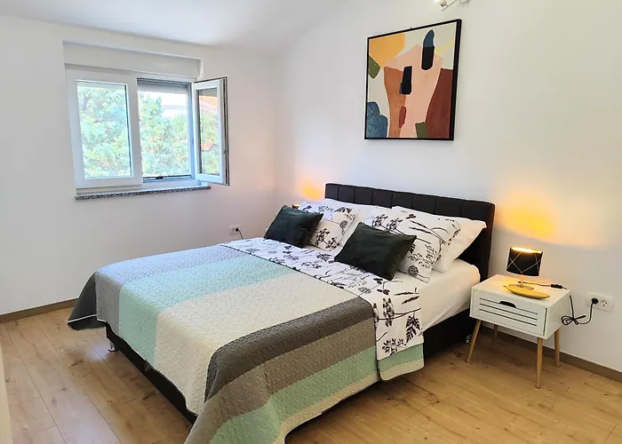 Pavao 2126 Apartman *